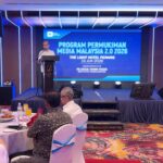 Ilustrasi ai wartawan untuk artikel AI wartawan tak boleh ganti peranan, kata Fahmi Fadzil