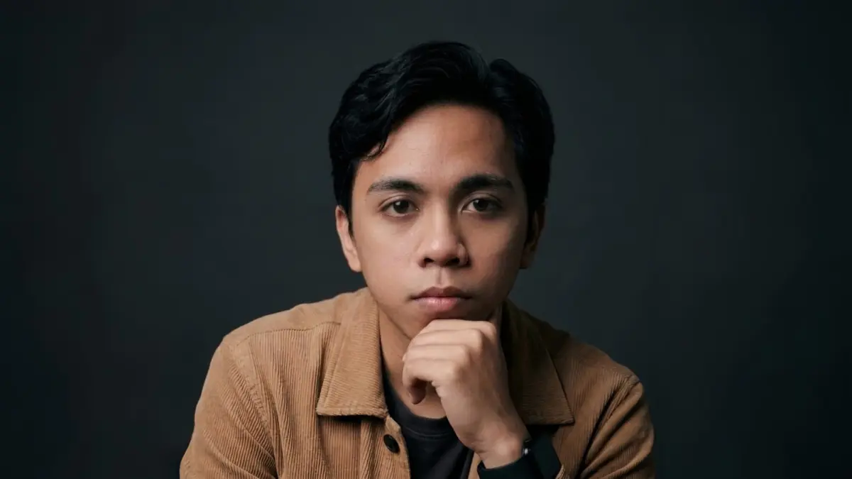 Ilustrasi tekanan algoritma untuk artikel Konten Kreator Hadapi Tekanan Algoritma, Kisah TikToker Riswandi