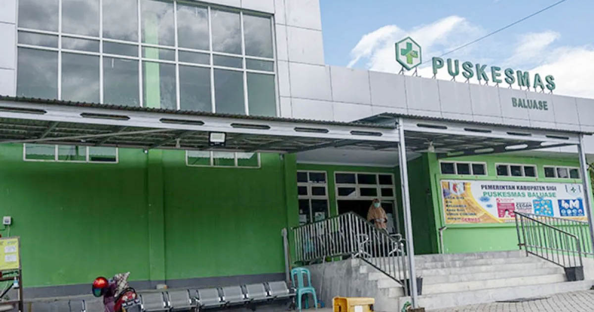 Ilustrasi transformasi puskesmas untuk artikel Transformasi Puskesmas: Dari Pelayanan Sakit ke Penjagaan…