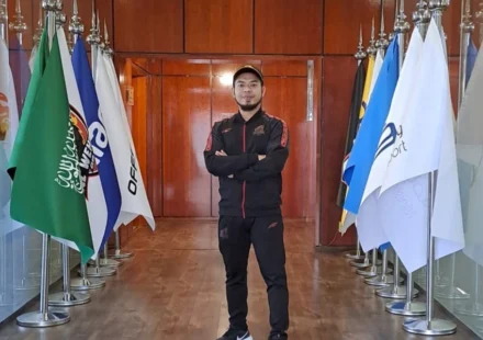 Ilustrasi alumni s2 ikesor untuk artikel Alumni S2 IKESOR FK Unair Raih Peran di Sepak Bola Internasional