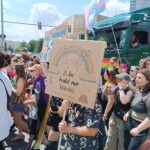 Ilustrasi csd leipzig 2026 untuk artikel CSD Leipzig 2026: 20.000 Hadiri Aksi di Augustusplatz
