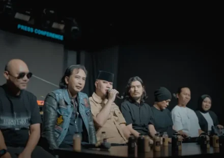 Ilustrasi lagu rahasia untuk artikel Dewa 19 dan Padi Reborn Siapkan Lagu Rahasia di Surabaya