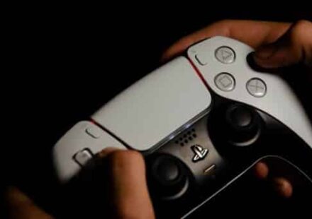 Ilustrasi pemadaman playstation untuk artikel Komunitas Galang Pemadaman PlayStation Menyusul Rumor Game Fisik