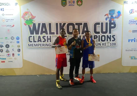 Ilustrasi petinju pertina kediri untuk artikel Petinju PERTINA Kediri Sapu Bersih Emas di Piala Wali Kota Madiun