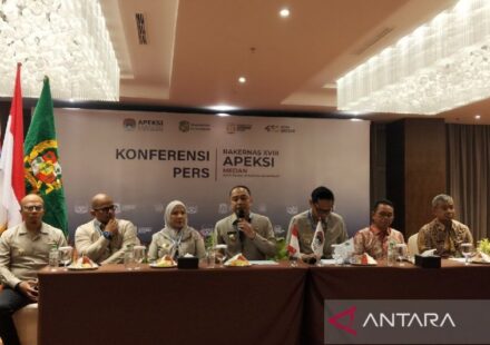 Ilustrasi rakernas apeksi medan untuk artikel Rakernas apeksi medan: Rakernas APEKSI di Medan Hasilkan 10…
