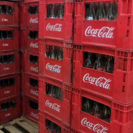 Ilustrasi saham coca-cola untuk artikel Saham Coca-Cola Melonjak Usai Laporan Kuartal II Kuat