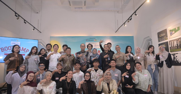 Ilustrasi bootcamp kreator digital untuk artikel Bootcamp Kreator Digital Cetak Pembuat Konten Inspiratif