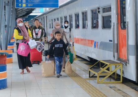 Ilustrasi diskon tiket ekonomi untuk artikel HUT RI ke-81: KAI Diskon Tiket Ekonomi 17%
