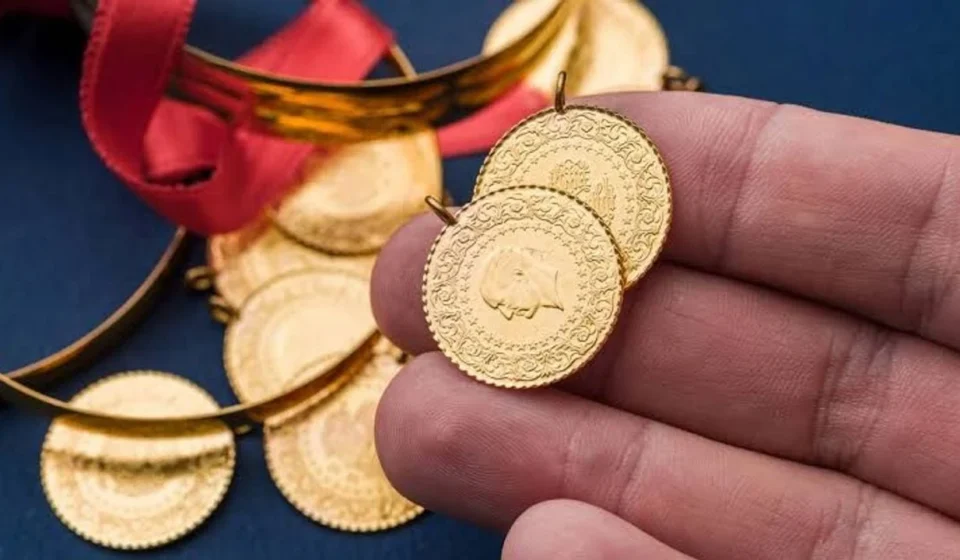 Ilustrasi harga emas untuk artikel Harga Emas Turun Setelah Rekor, Investor Fokus Level