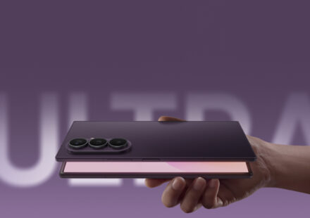 Ilustrasi samsung galazy z fold8 ultra untuk artikel Samsung Galazy Z Fold8 Ultra: Desain Lebih Ramping