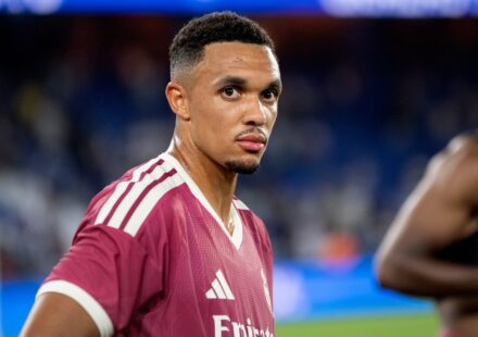 Ilustrasi trent alexander-arnold untuk artikel Trent Alexander-Arnold marah setelah dicoret dari skuad Inggris