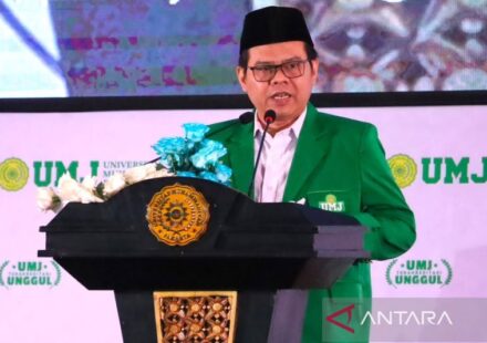 Ilustrasi literasi filantropi modern untuk artikel Baznas dorong literasi filantropi modern pada generasi muda